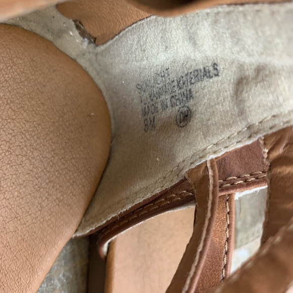 Sandals. - Picture 4 of 6